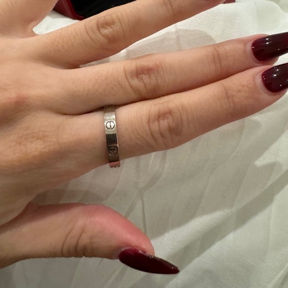 Cartier Thin Love Ring in White Gold - Picture 4 of 5